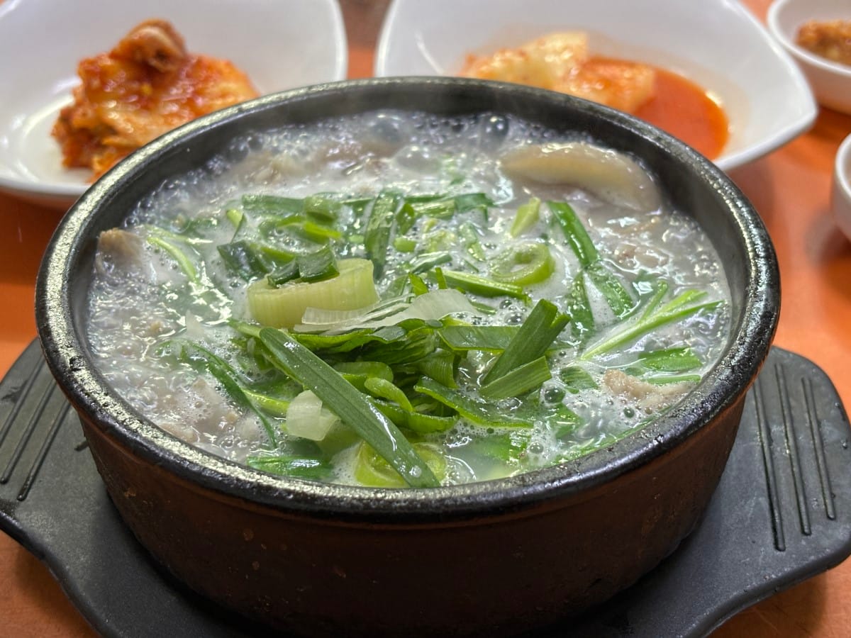 은평구 소문난 순대국집